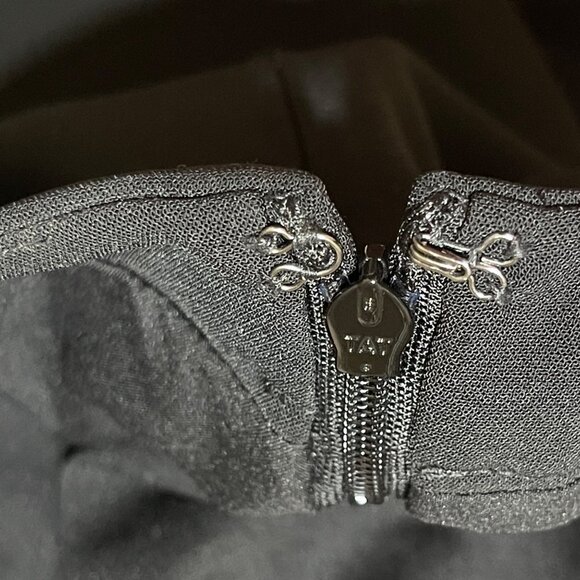 Ann Taylor Ruffle Pencil Skirt Black Stretch Size 8 Side Zip Business Career - Picture 5 of 8